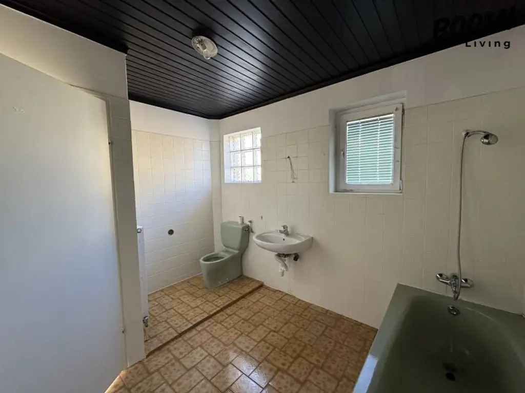 Charmantes Einfamilienhaus mit großem Garten – Ihr Rückzugsort im Grünen!