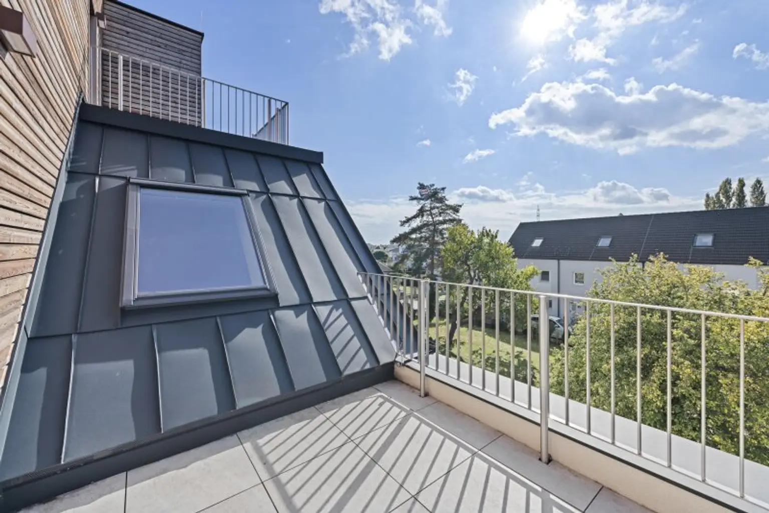 Entzückende Dachgeschoss Wohnung an der Lobau!