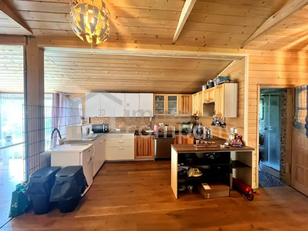 VIEL HOLZ, VIEL HERZ - Wärme, Natürlichkeit, Charakter und Potenzial im neuen Zuhause!