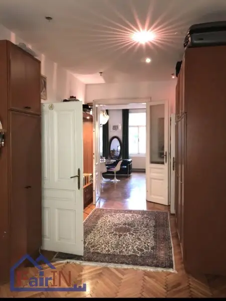 ***TOP LAGE***ALTBAU***ca.124 m² ***4-ZIMMER***NÄHE ROCHUSMARKT***