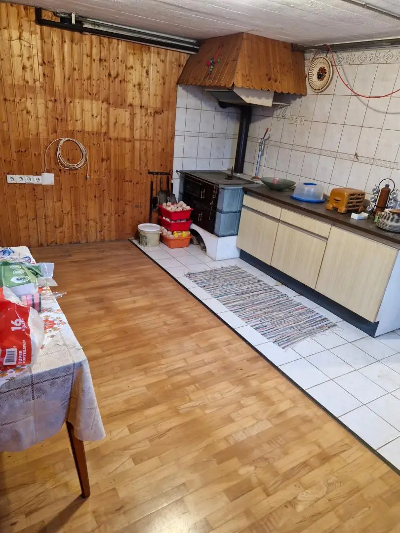 Gepflegtes Haus mit großem Grundstück in Pudlach!