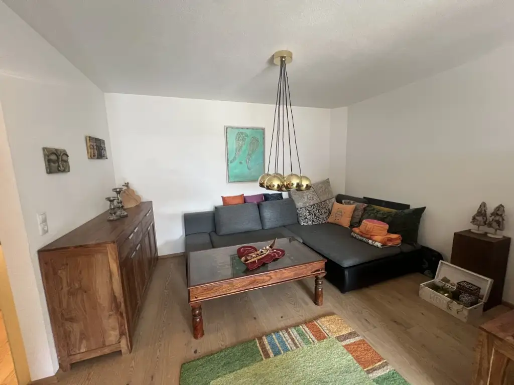 Dachgeschosswohnung in sonniger Lage