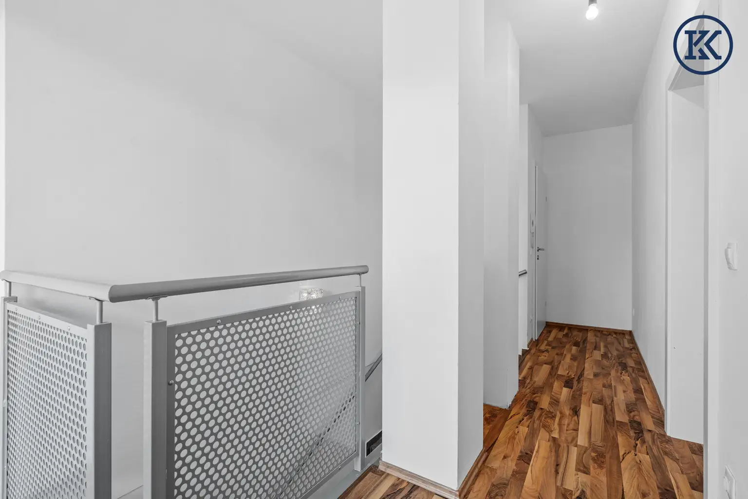 Zuhause im Grünen – Lichtdurchflutete Wohnung mit Dachterrasse & Gartenoase