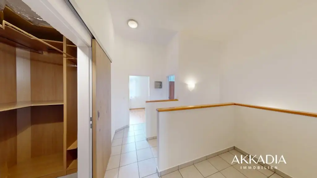 Maisonette-Wohnung mit Terrasse & Garten in zentraler Lage von Korneuburg – Wohnen im generalsanierten Backsteinbau
