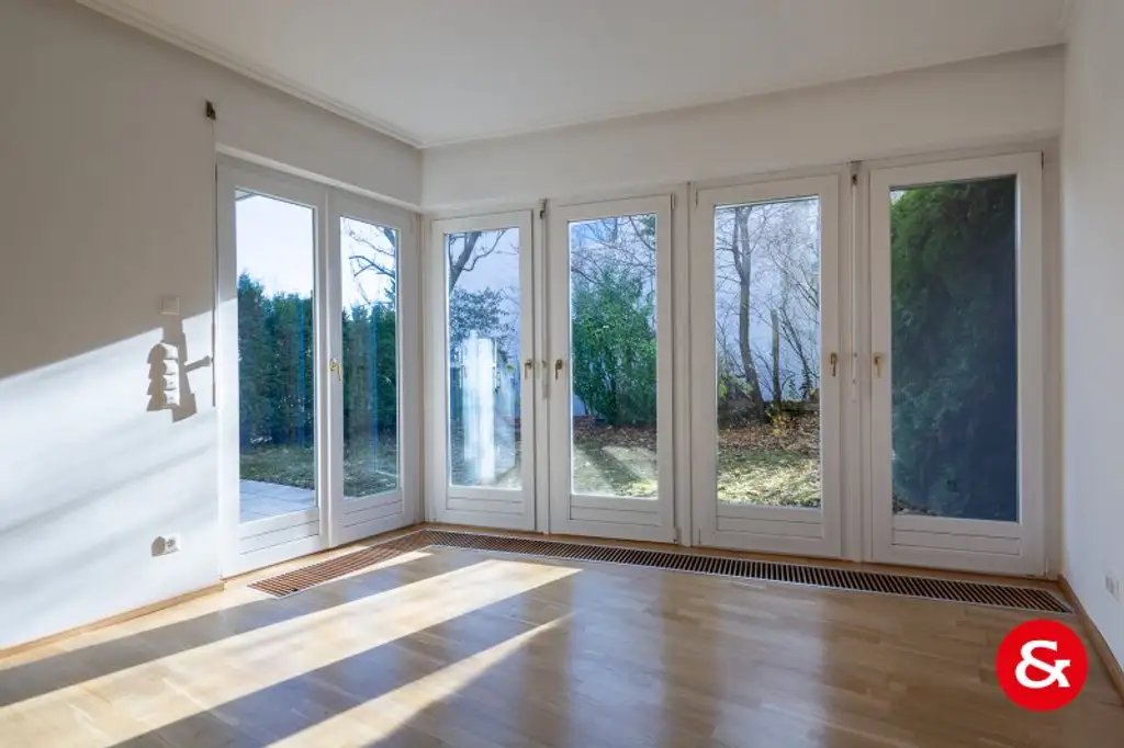 UNBEFRISTETE Gartenwohnung mit Garage in Grünruhelage!