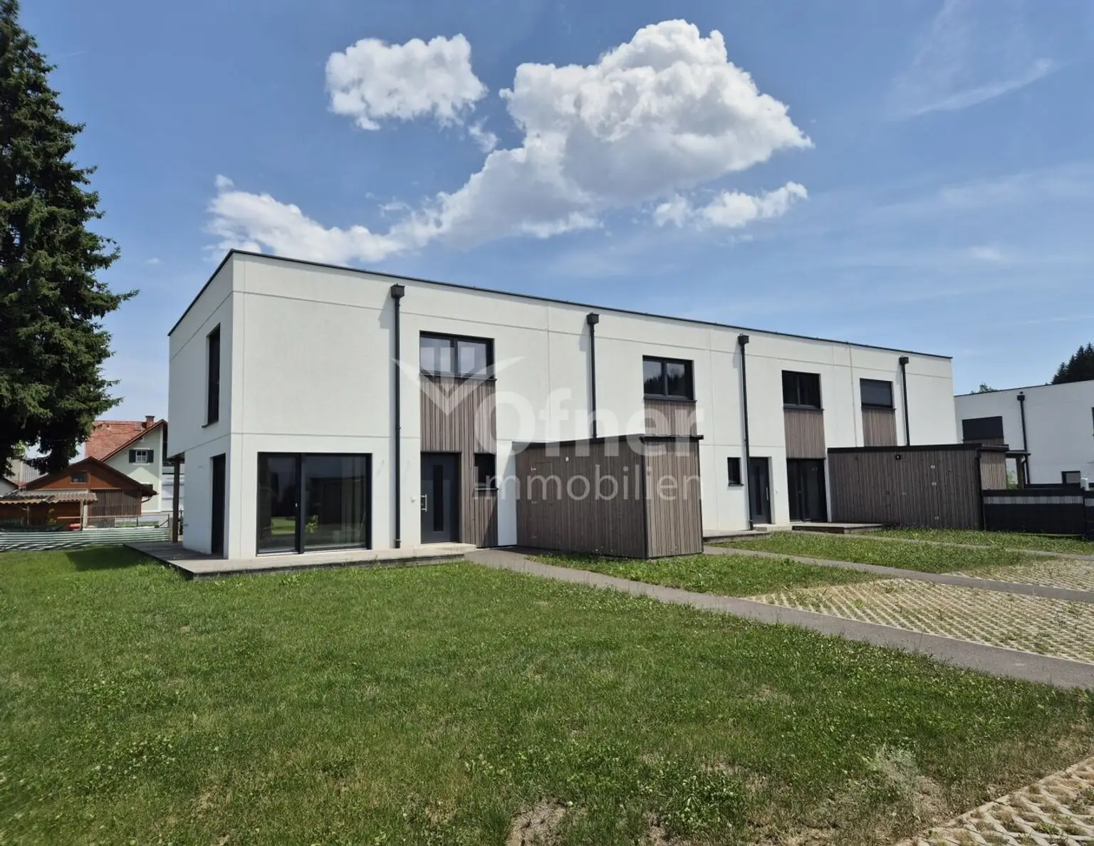 Top-Neubauprojekt: Modern wohnen in zentrumsnaher Grünlage - schlüsselfertig