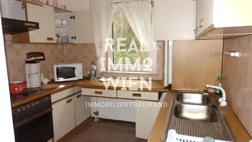 Wohnhaus mit großem Grundstück und Waldparadies in idyllischer Lage