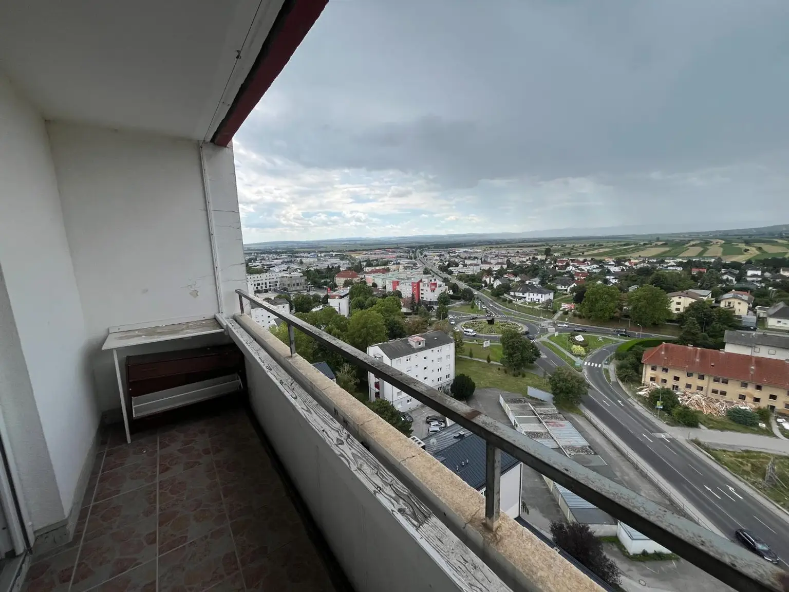 Gemütliche Loggia-Wohnung mit tollem Blick über Eisenstadt und seiner Umgebung!