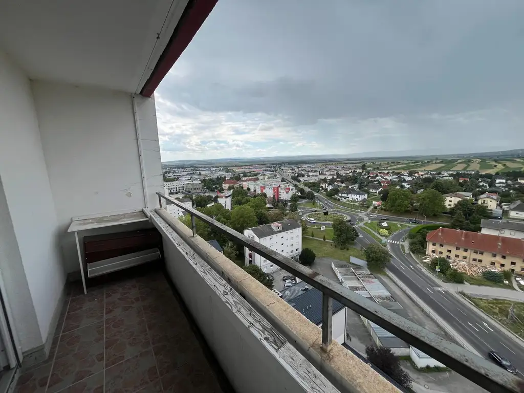 Gemütliche Loggia-Wohnung mit tollem Blick über Eisenstadt und seiner Umgebung!