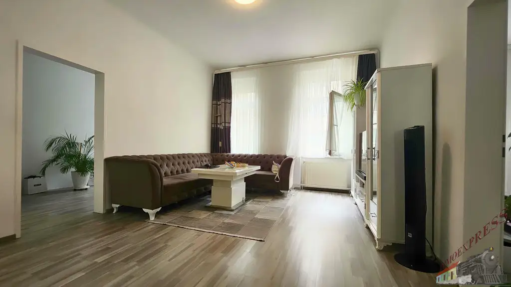 Charmante 4-Zimmer-Altbauwohnung mit modernem Flair in der Karmarschgasse – 83 m²