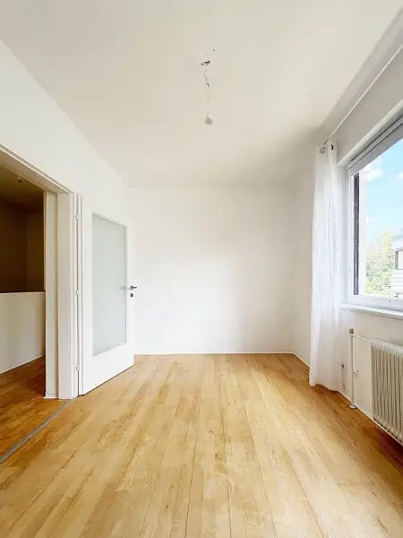 GARTENPARADIES MIT EINFAMILIENHAUS-FLAIR!