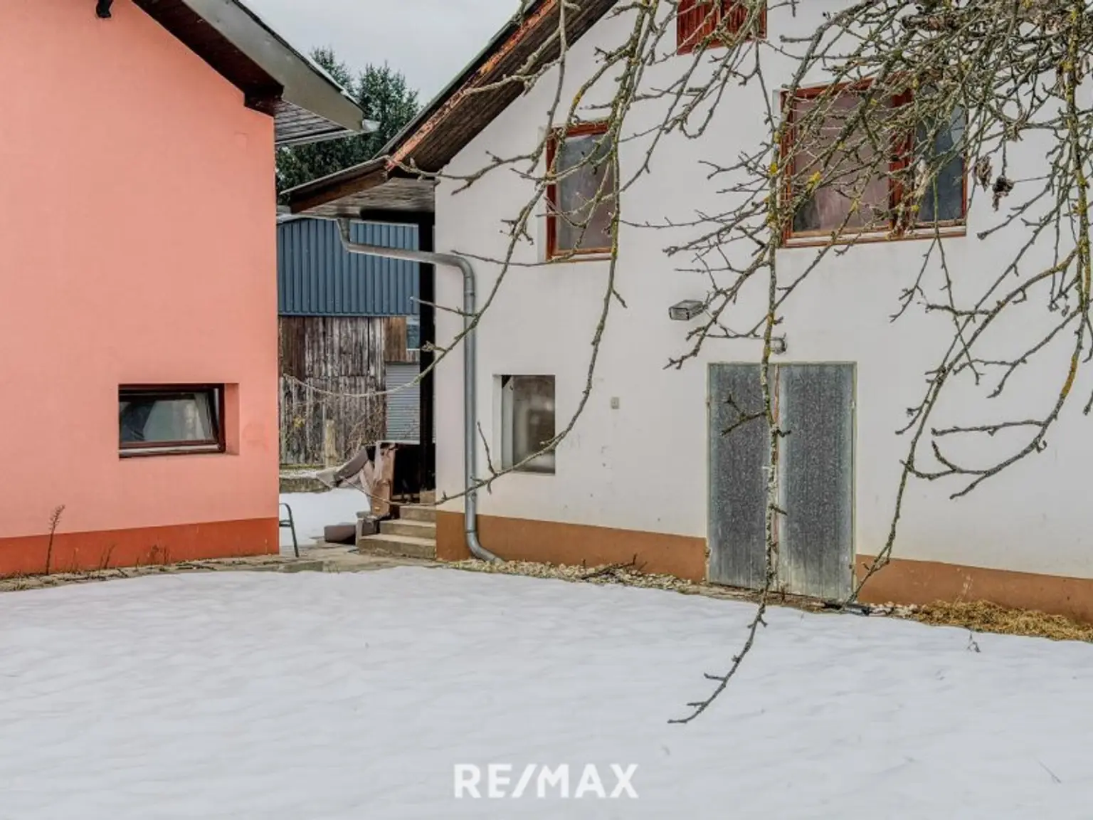 Aussen Straßenseite