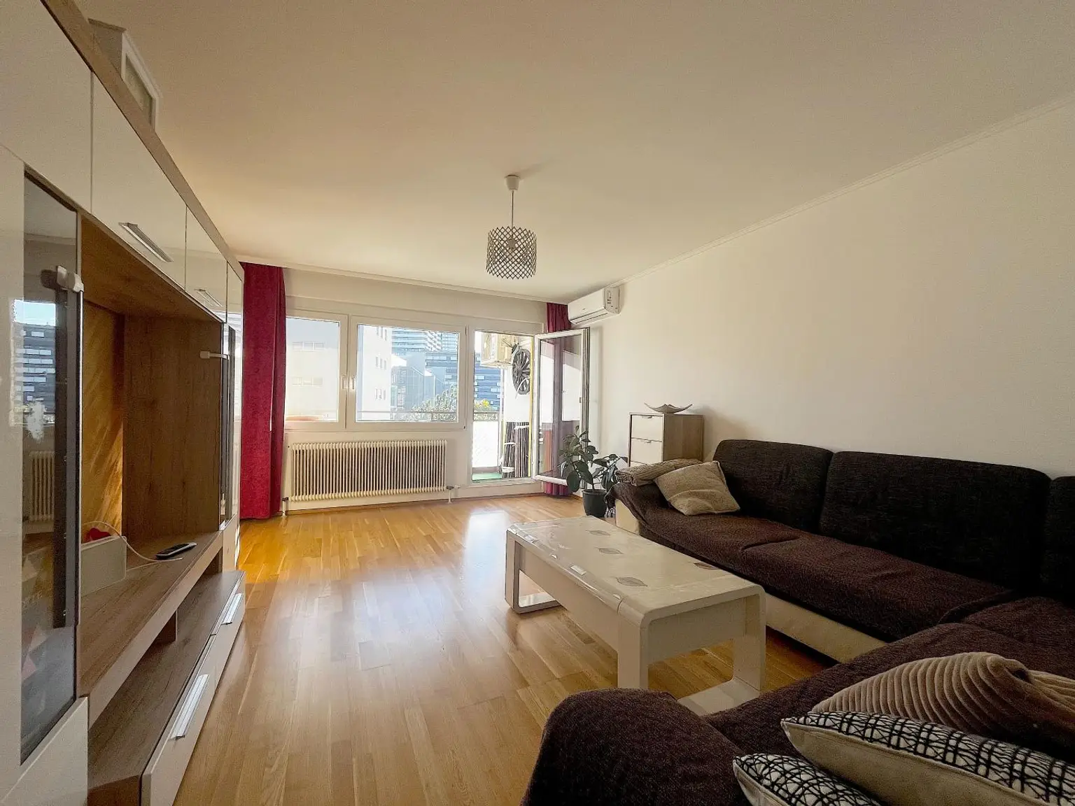 Sanierte 3-Zimmer-Neubauwohnung mit Loggia