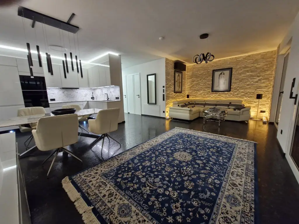 Design trifft Lebensqualität – Exklusive Neubauwohnung mit Seeblick