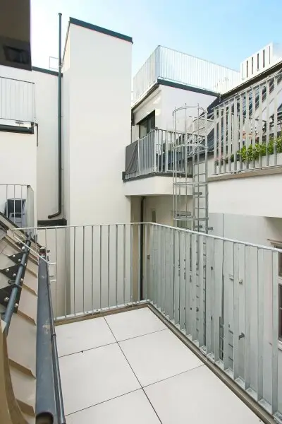 Erstklassiger DG-Wohntraum mit Balkon!