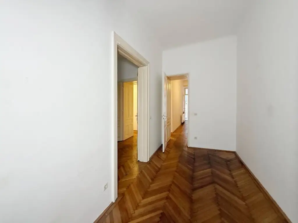 4-Zimmer-Wohnung in zentraler Lage Wiens – ideal geeignet als WG für 3 Studenten