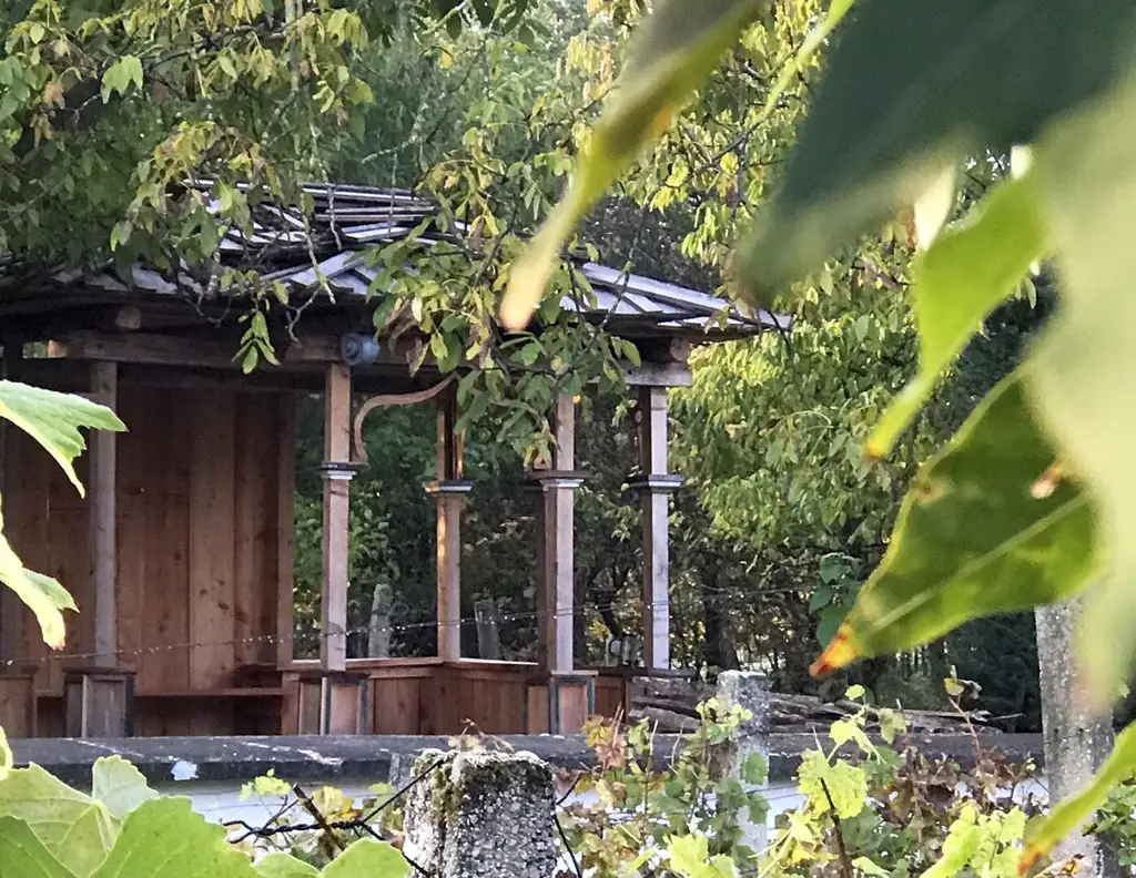 Märchenhaftes Ferienhaus mit großem Garten und Aussichtsterrasse in Szigliget am Balaton