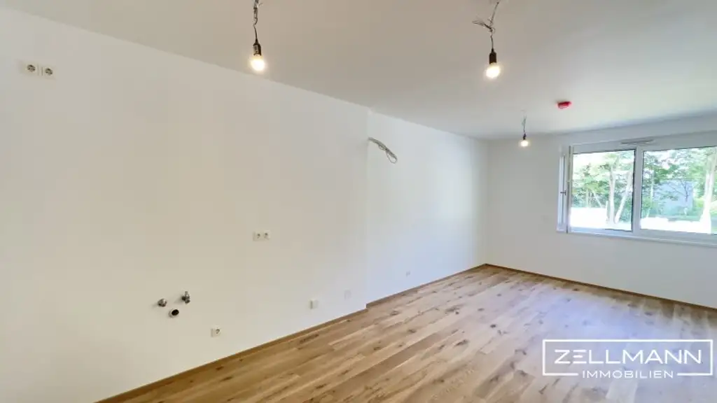 moderne 2-Zimmer Wohnung bei den Maurer Weingärten mit Pool | ZELLMANN IMMOBILIEN
