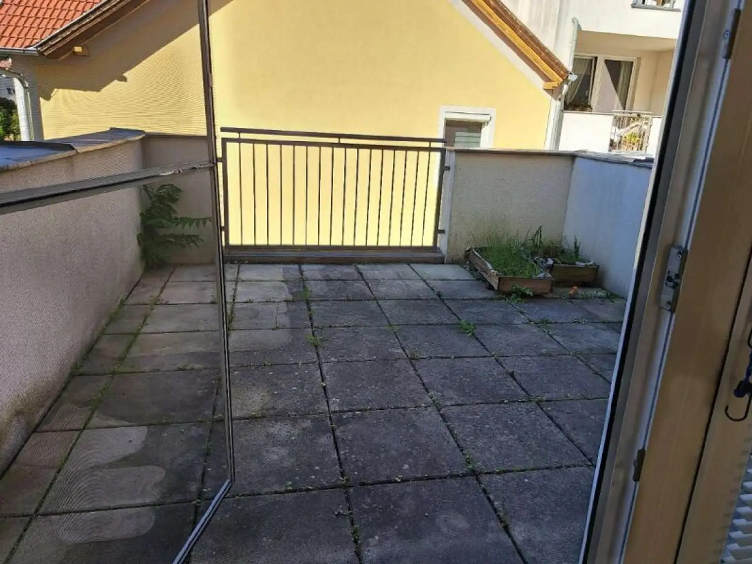 Gepflegte Terrassenwohnung in Hirtenberg: 51m² mit Balkon und Stellplatz!