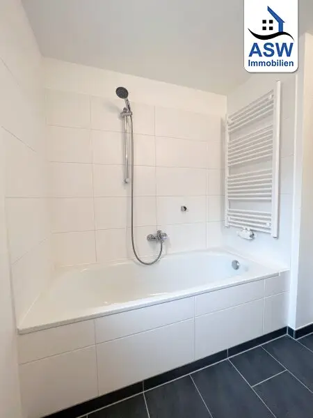 Perfekt aufgeteilte 2-Zimmerwohnung mit schöner Küche, Balkon und Loggia