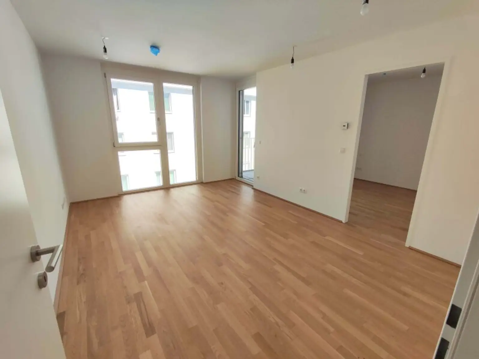 NEUBAU ERSTBEZUG! 2-Zimmer-Wohnung mit Balkon im 4. OG in 1210 Wien! Top 2/37