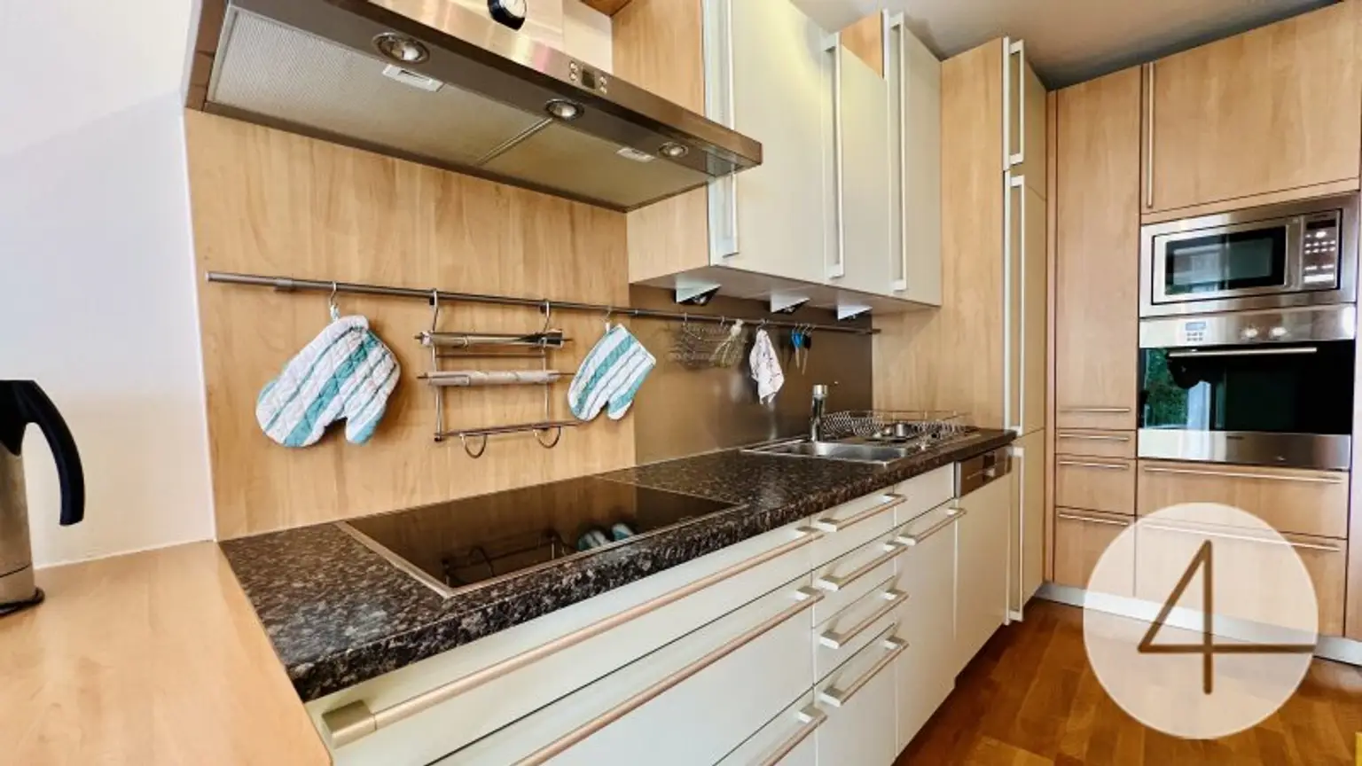 Nähe U3 & U6 - Urban wohnen in ruhiger Lage - sonniger Wohnbereich - Top Infrastruktur