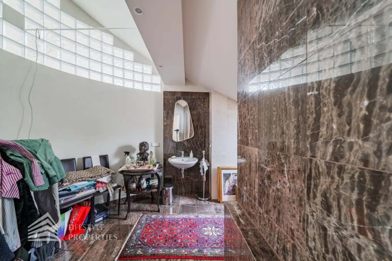 Luxuriöse Parkvilla mit einzigartigem Fernblick am Kahlenberg