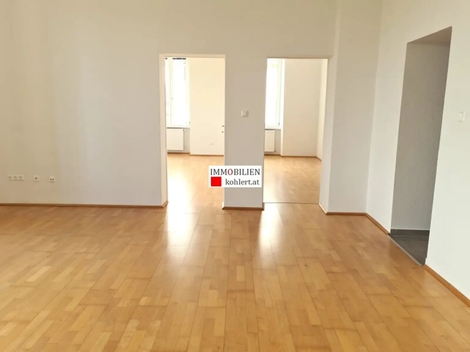 GELEGENHEIT, 3-ZIMMERWOHNUNG MIT FERNBLICK UND ZENTRALE LAGE