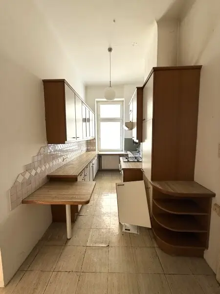 AltbauWohnung - Erstbezug nach Sanierung