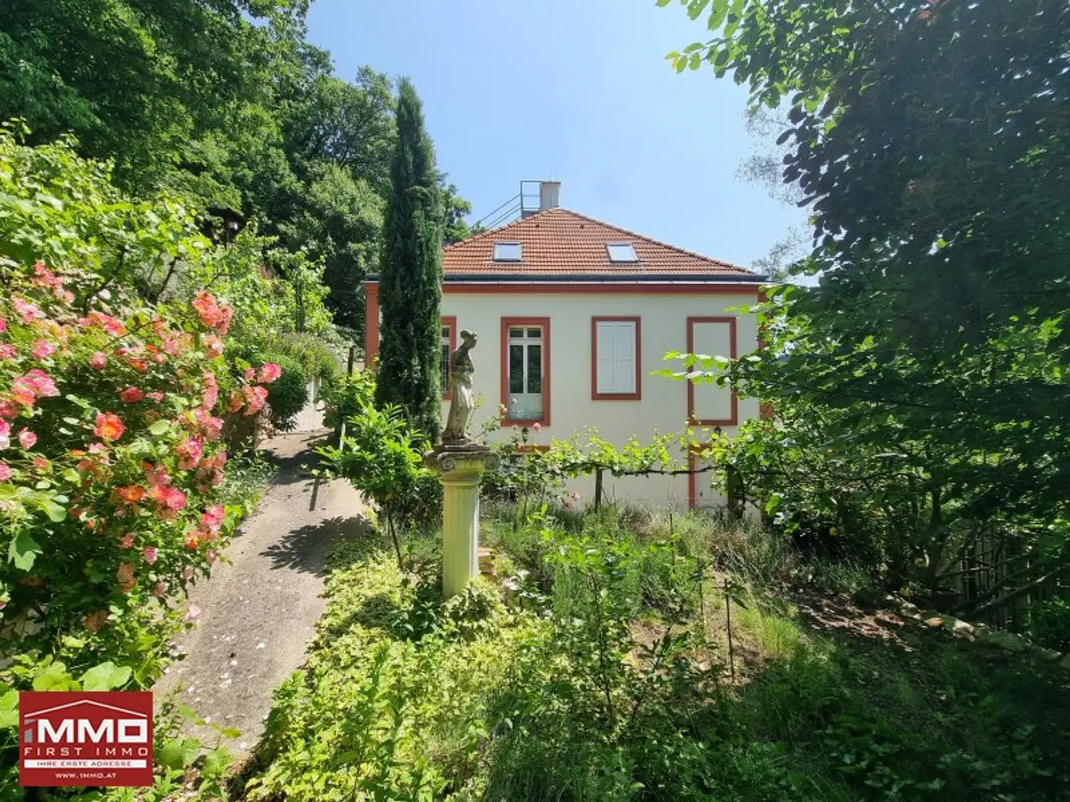 Villa mit Charme in 1190 Wien - Wohnen auf höchstem Niveau!