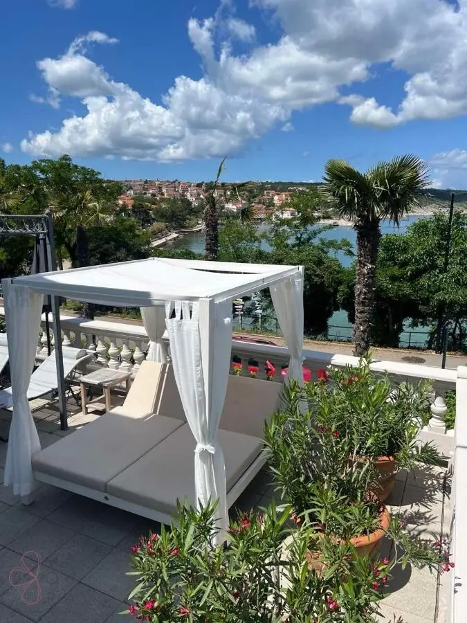 Exclusive Mansion Krk Island – Mediterraner Luxus mit Investitionsgarantie