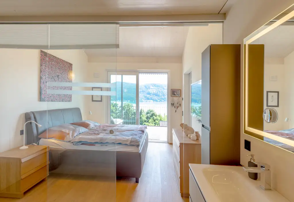 Krumpendorf am Wörthersee: Moderne Penthouse Wohnung mit Pool und Seeblick | Krumpendorf - Wörthersee: Modern penthouse apartment with pool and lake view