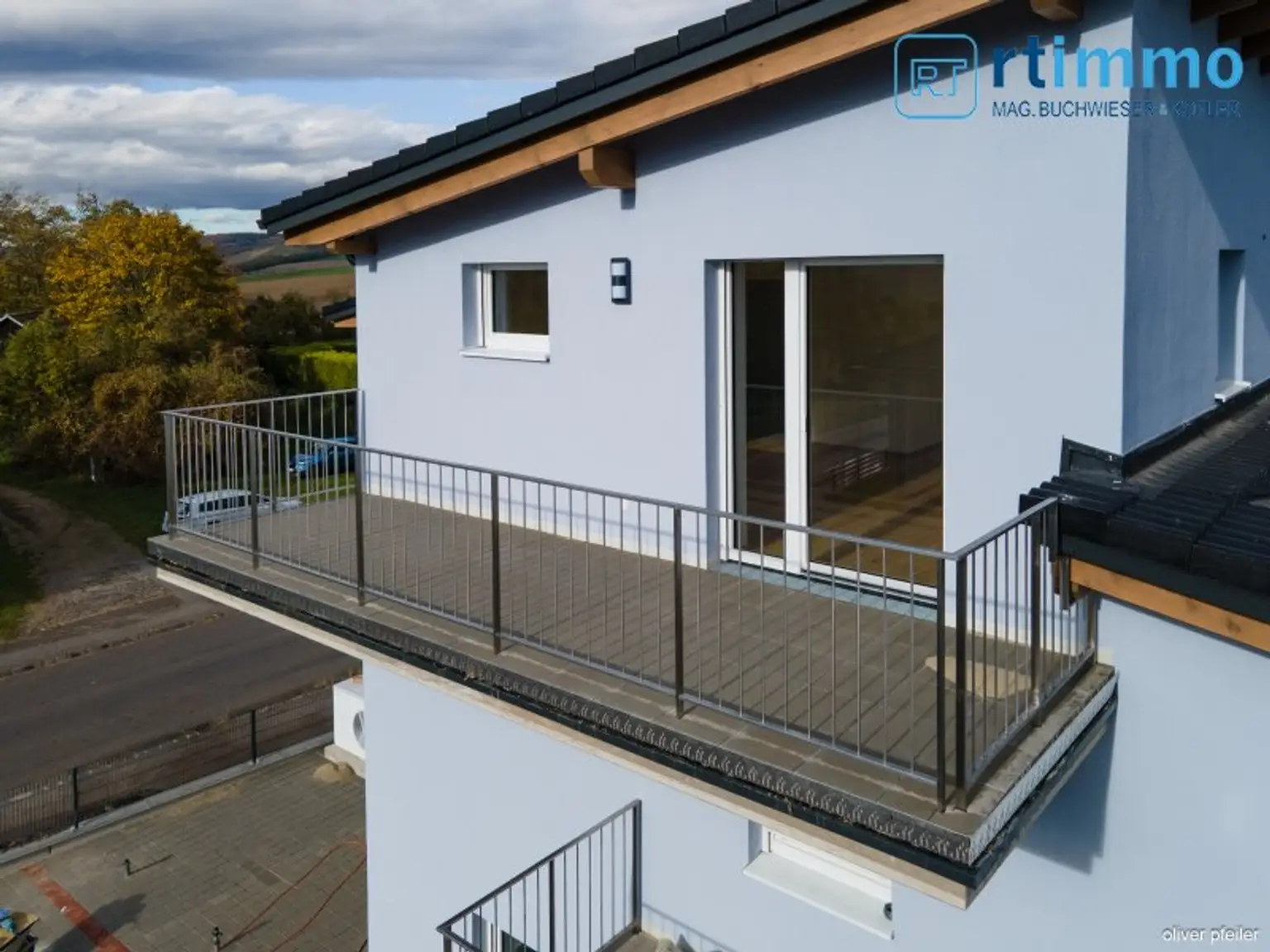 GEMÜTLICH, MODERN, ENERGIEEFFIZIENT:  Fünf 2 Zimmer- Mietwohnungen mit Außenflächen warten auf Sie!