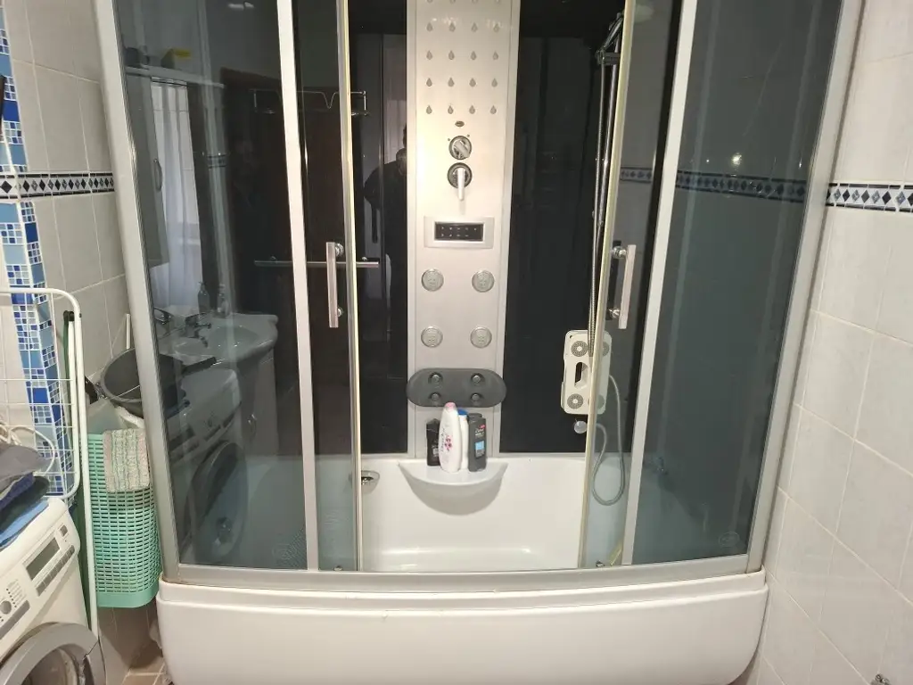 Möblierte 2-Zimmer-Wohnung im Erdgeschoß eines Wohnhauses im Zentrum von Bruck/Mur zu mieten !