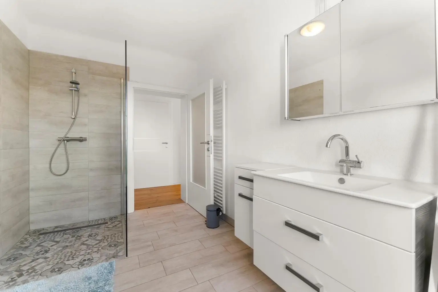 Bad Wohnung 2
