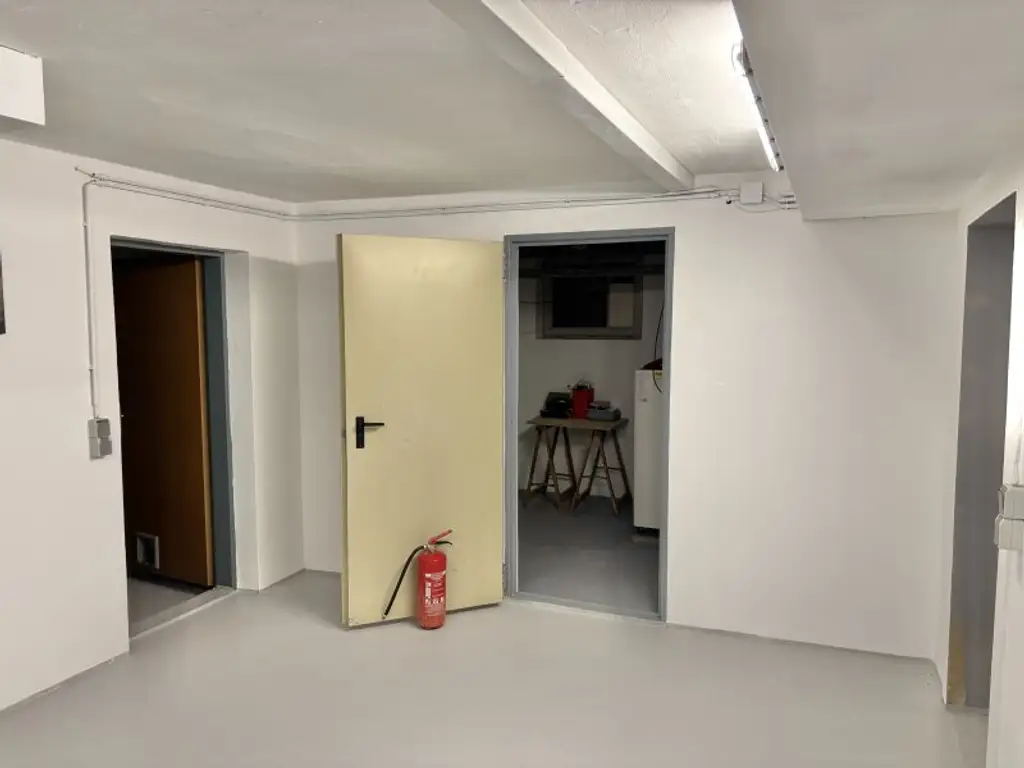 ** FAMILYS BEST **   Reinersdorf !! Bungalow mit ca. 122 m2 Wfl. in ruhiger, idyllischer Ortsrandlage mit ca. 1.200 m2 Eigengrund !!