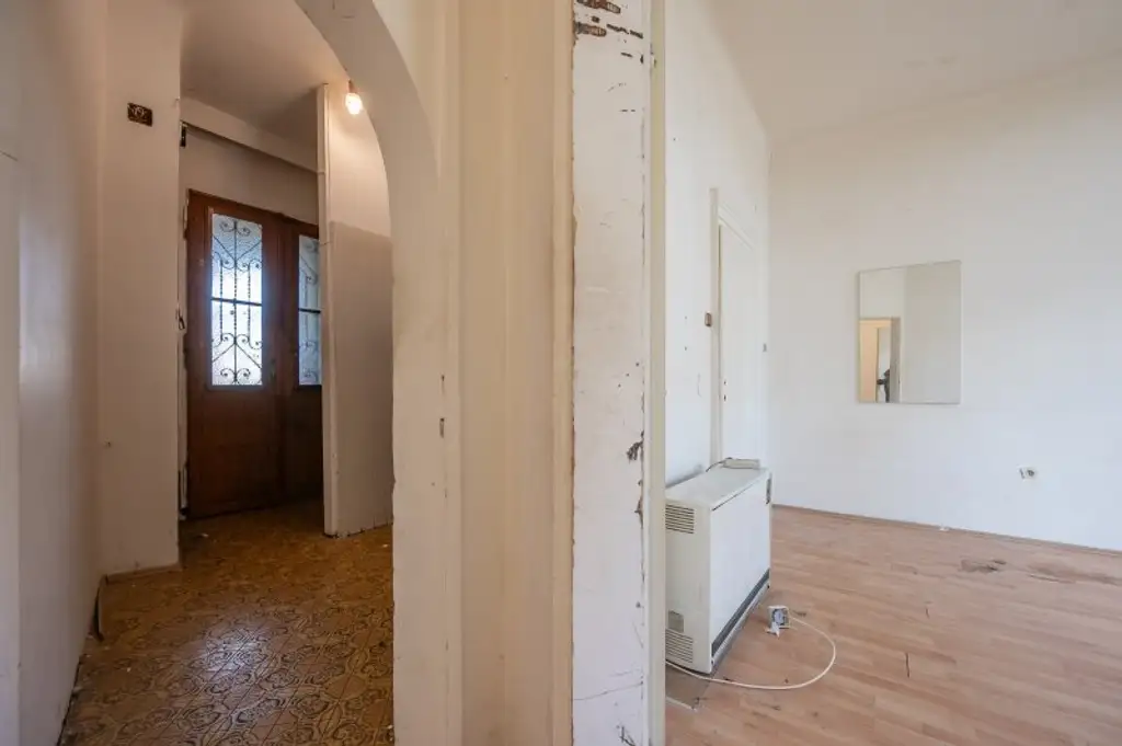 ++NEU++ sanierungsbedürftige 3,5-Zimmer Altbauwohnung