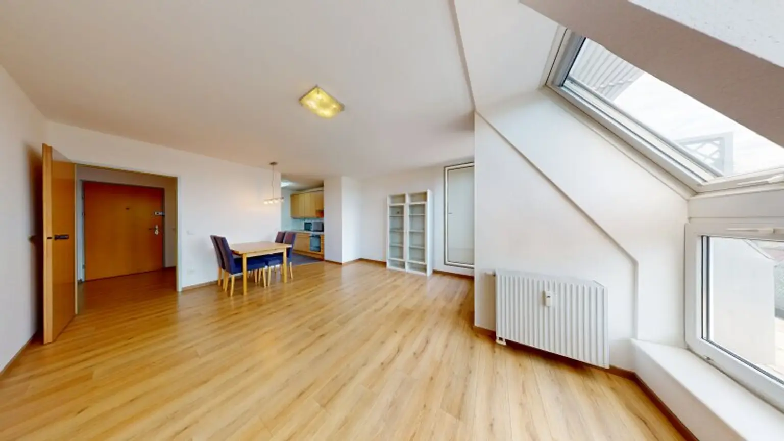 Terrasse mit Fernblick | zentral begehbar | Garage | Top-Anbindung