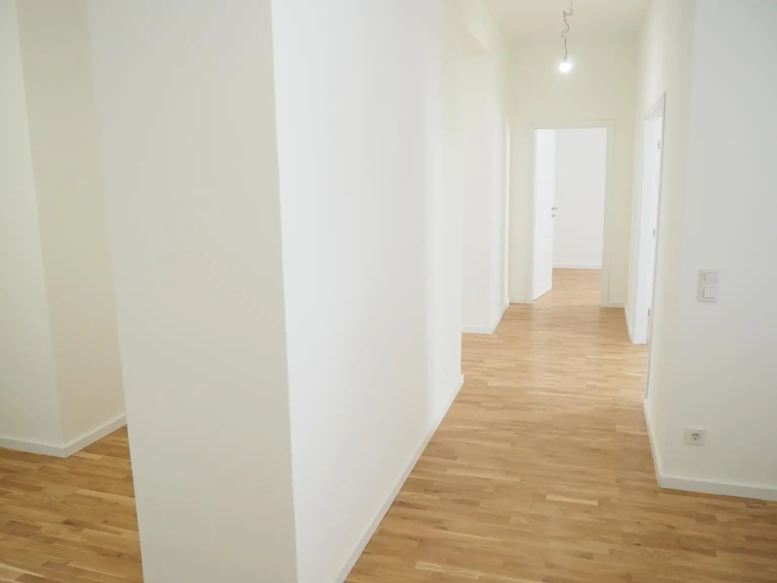 Open house - 5-Zimmer-Maisonette - Wunderschön sanierter Altbau!