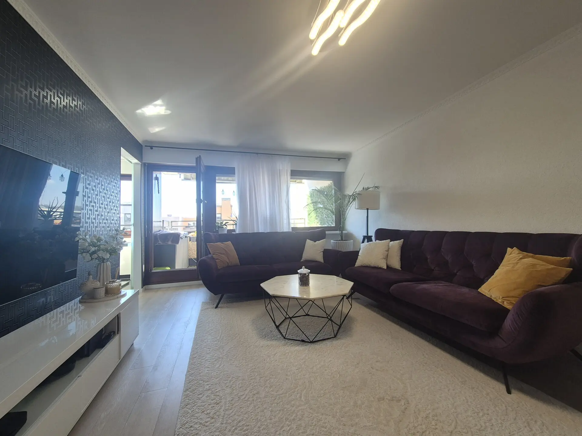 Wohnzimmer Ansicht 1