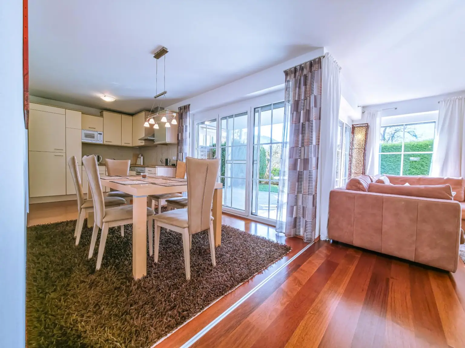 Sonnenplateau – 3-Zimmer-Terrassenwohnung mit Garten in traumhafter Ruhelage!