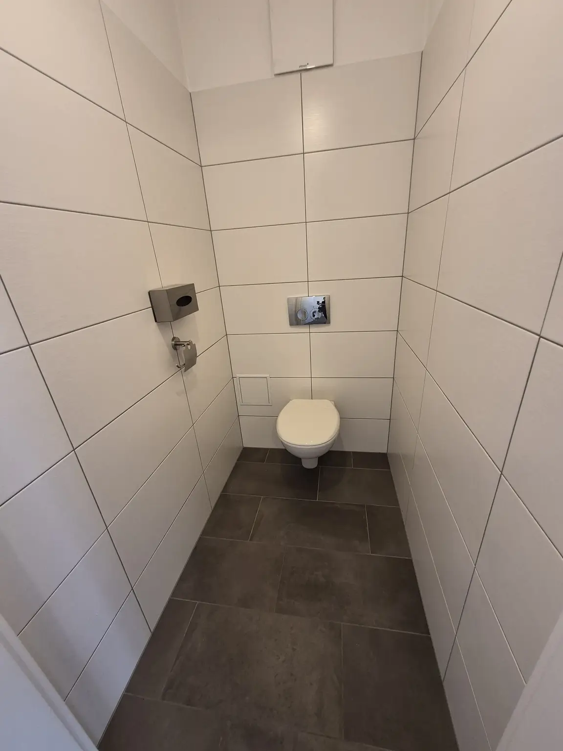 Neubau: Tolle ca. 65 m² Wohnung mit ca. 64 m² Eigengarten und Terrasse