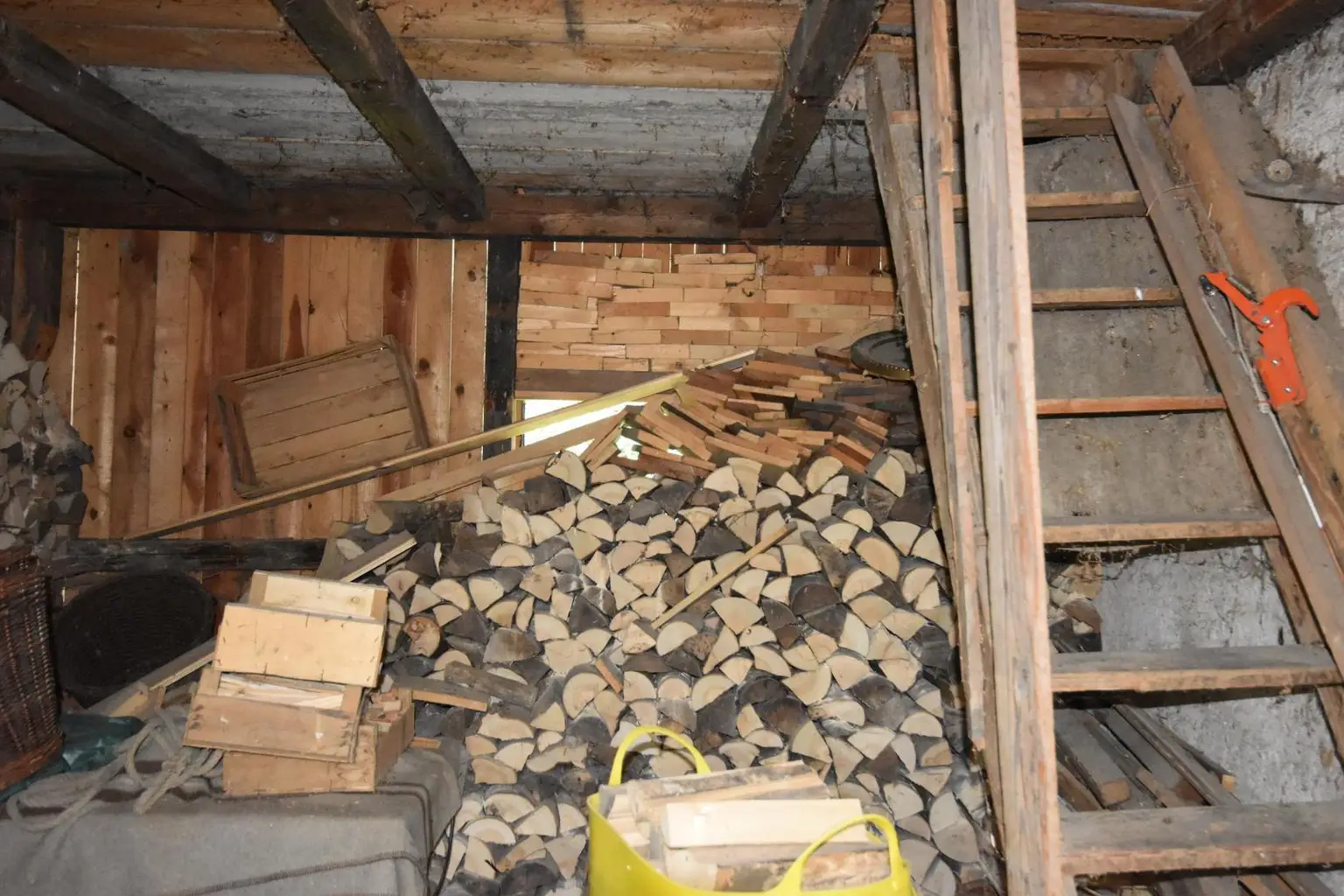 Holzlager Nebengebäude