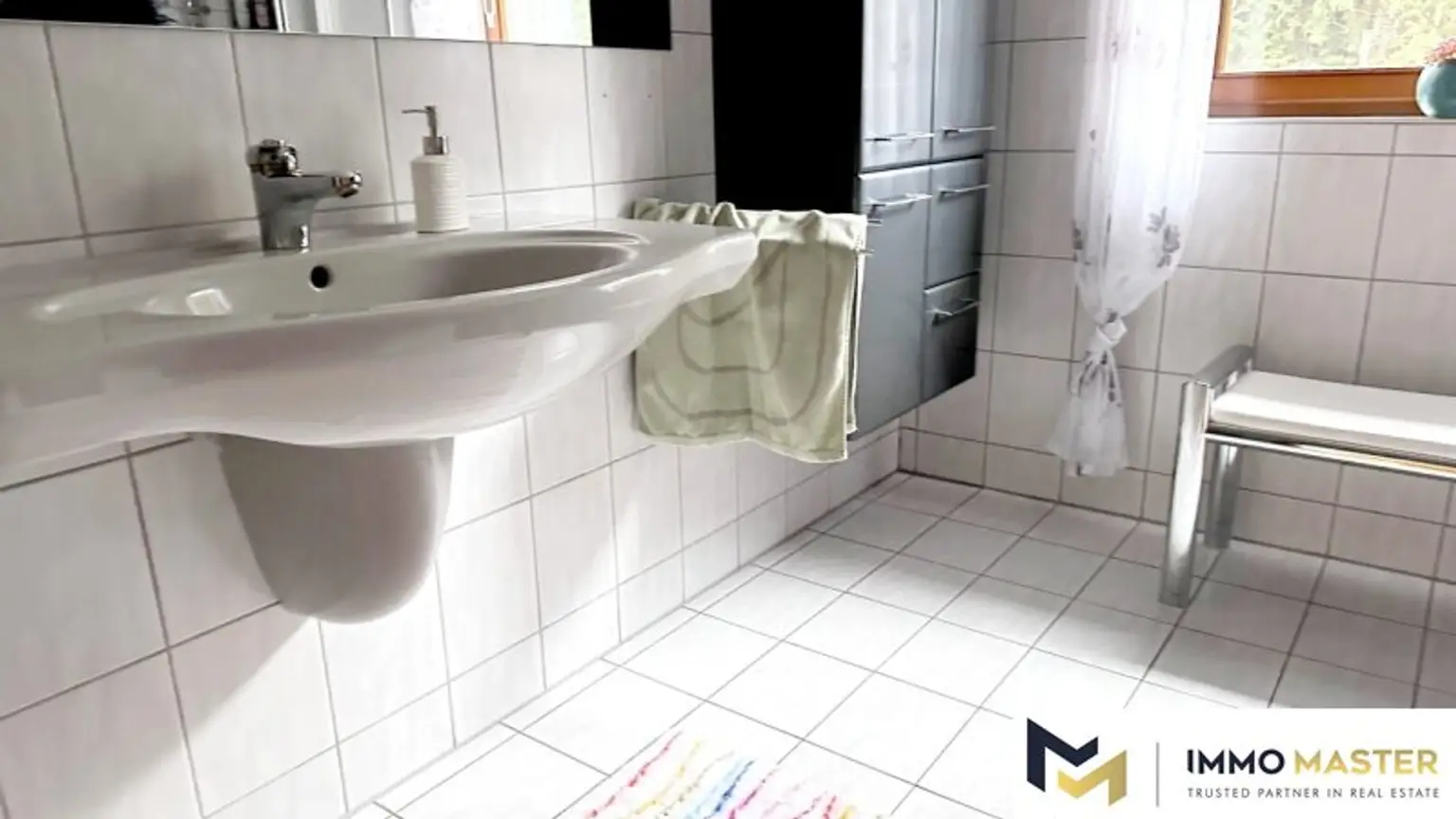 Wohnen auf 1000 m² barrierefreier Fläche, Bungalow in Trumau mit uneinsehbarem Garten