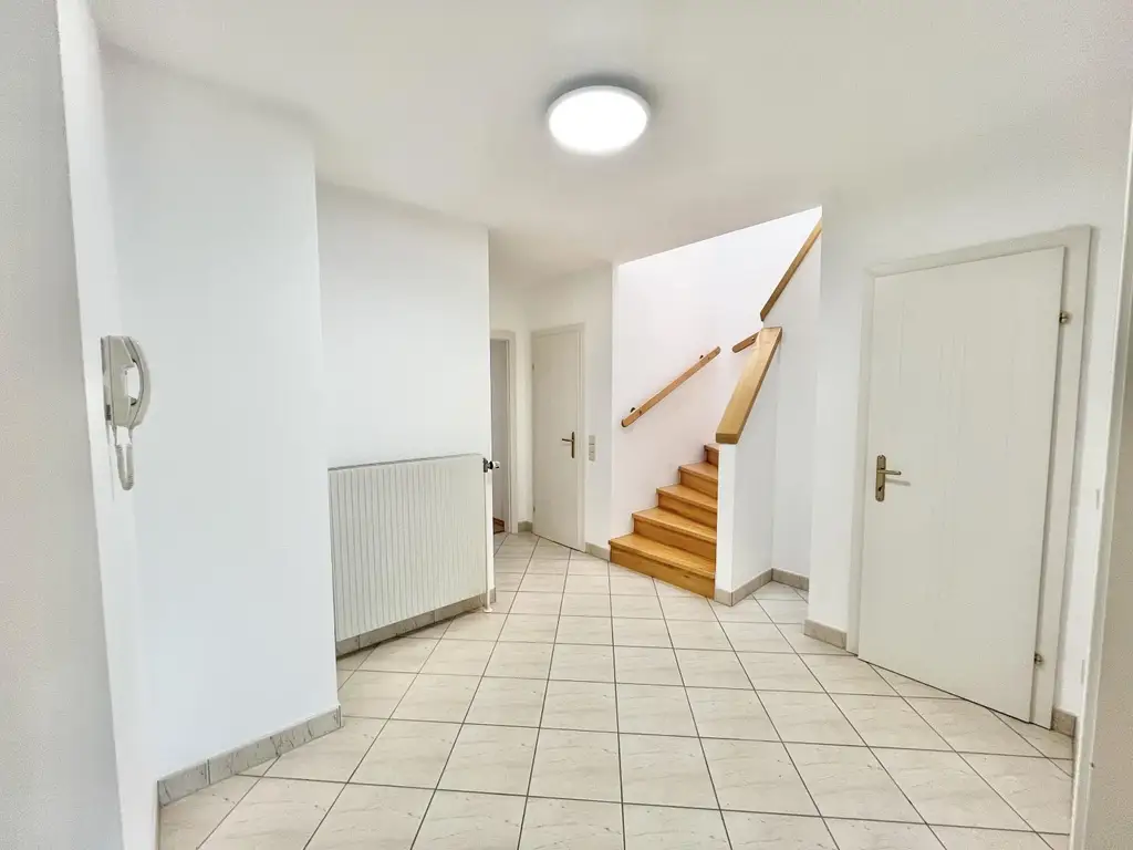 Exklusive Dachgeschosswohnung zwischen Schloss Hetzendorf und Schloss Schönbrunn