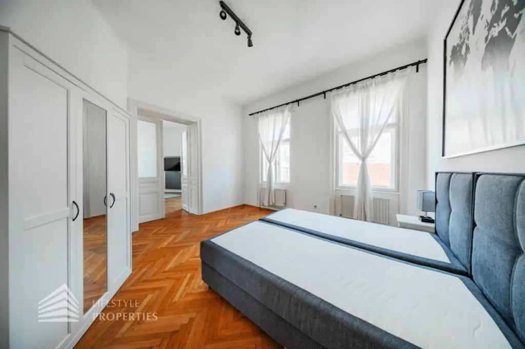 Helle 5-Zimmer Wohnung mit Balkon, Nähe Westbahnhof