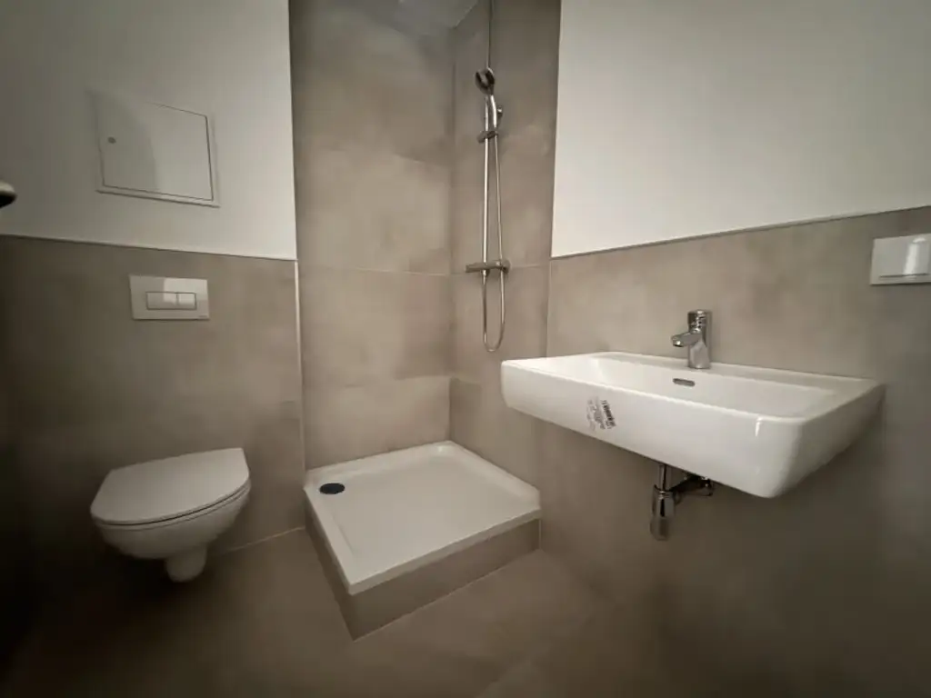 Ihre moderne neue Traumwohnung in einer naturnahen Lage! Ab sofort verfügbar!