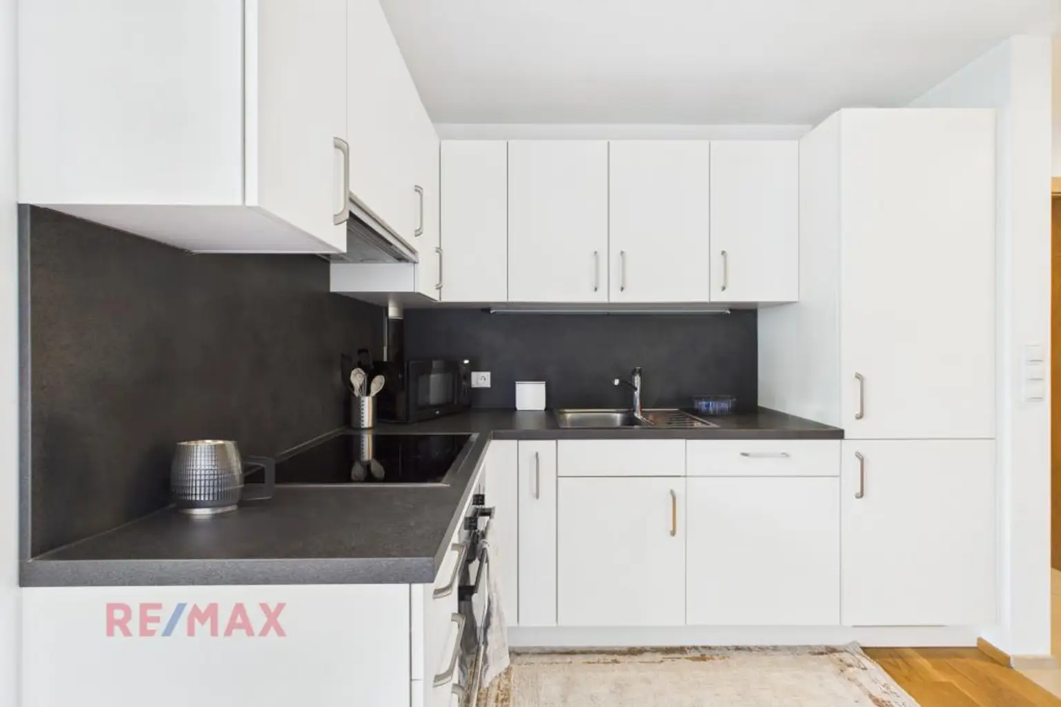 Moderne Wohnung mit Sonnenterrasse und eigenem Gartenbereich