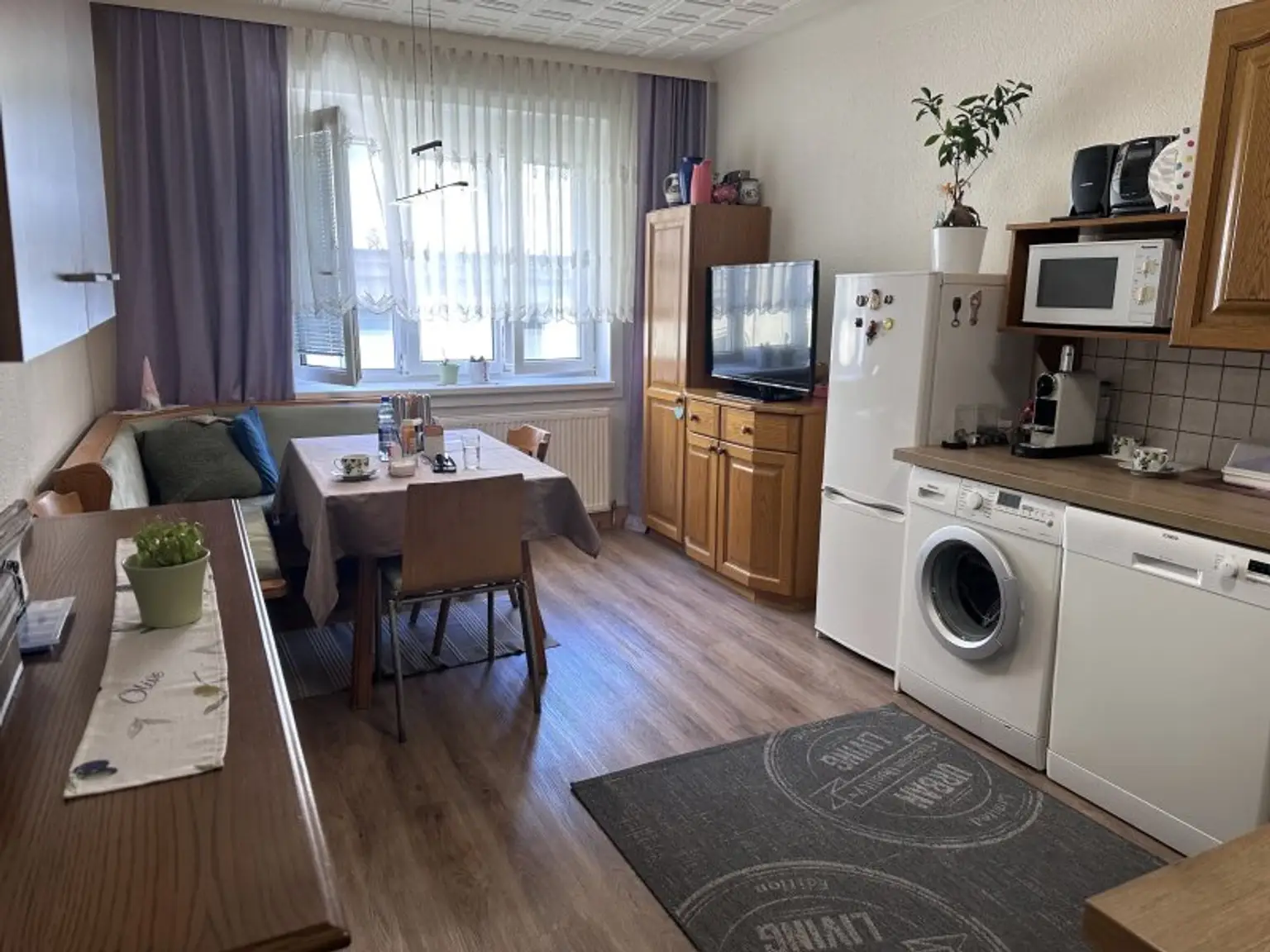 TOP WOHNUNG - TOPLAGE - FREIER MIETZINS