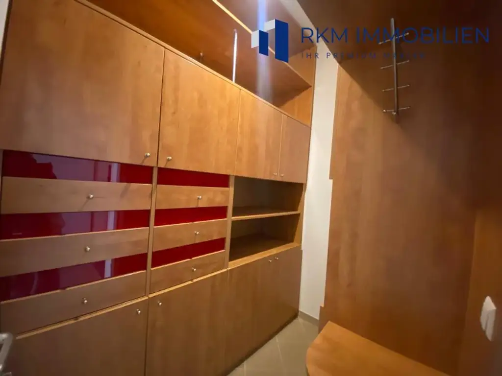 Exklusive Dachgeschosswohnung in Toplage des 17. Bezirks - mit Lift und Garage